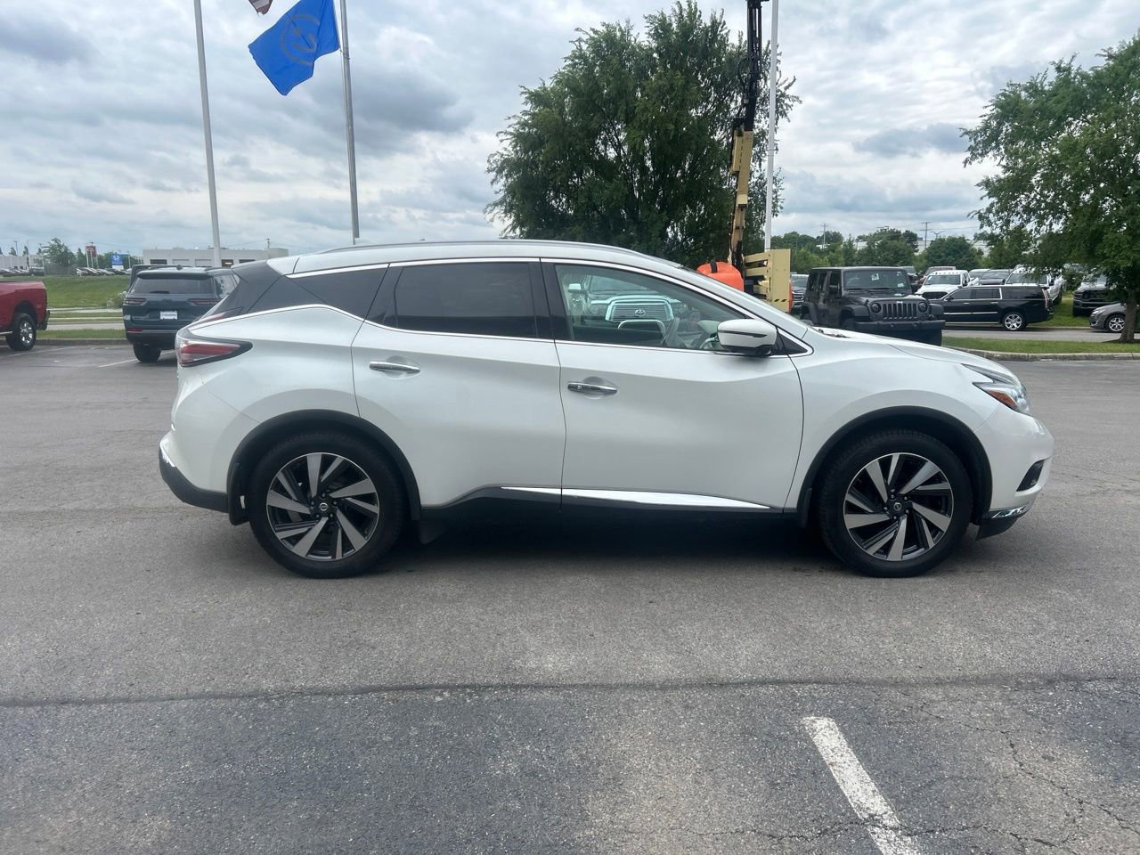 Used 2018 Nissan Murano Platinum AWD/4WD image 2