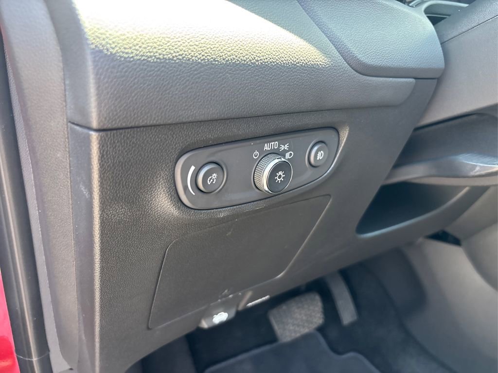 Used 2022 Buick Encore GX Preferred image 35