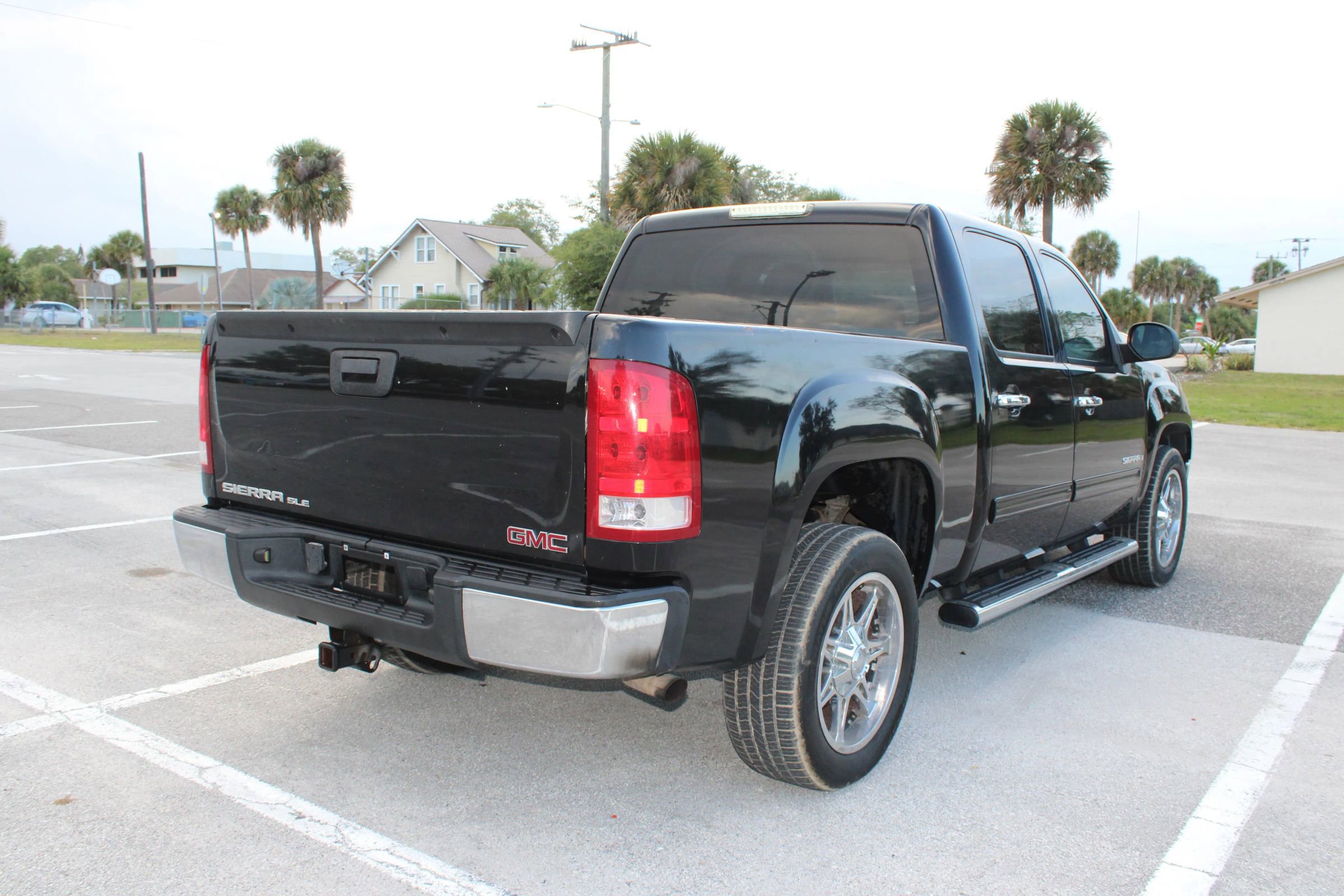 Used 2007 GMC Sierra 1500 SLE w/ SLE1 Preferred Package RWD image 13