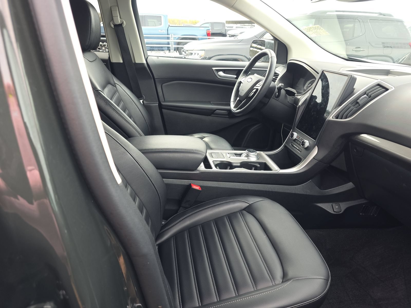 Used 2024 Ford Edge SEL w/ Convenience Package AWD/4WD image 12