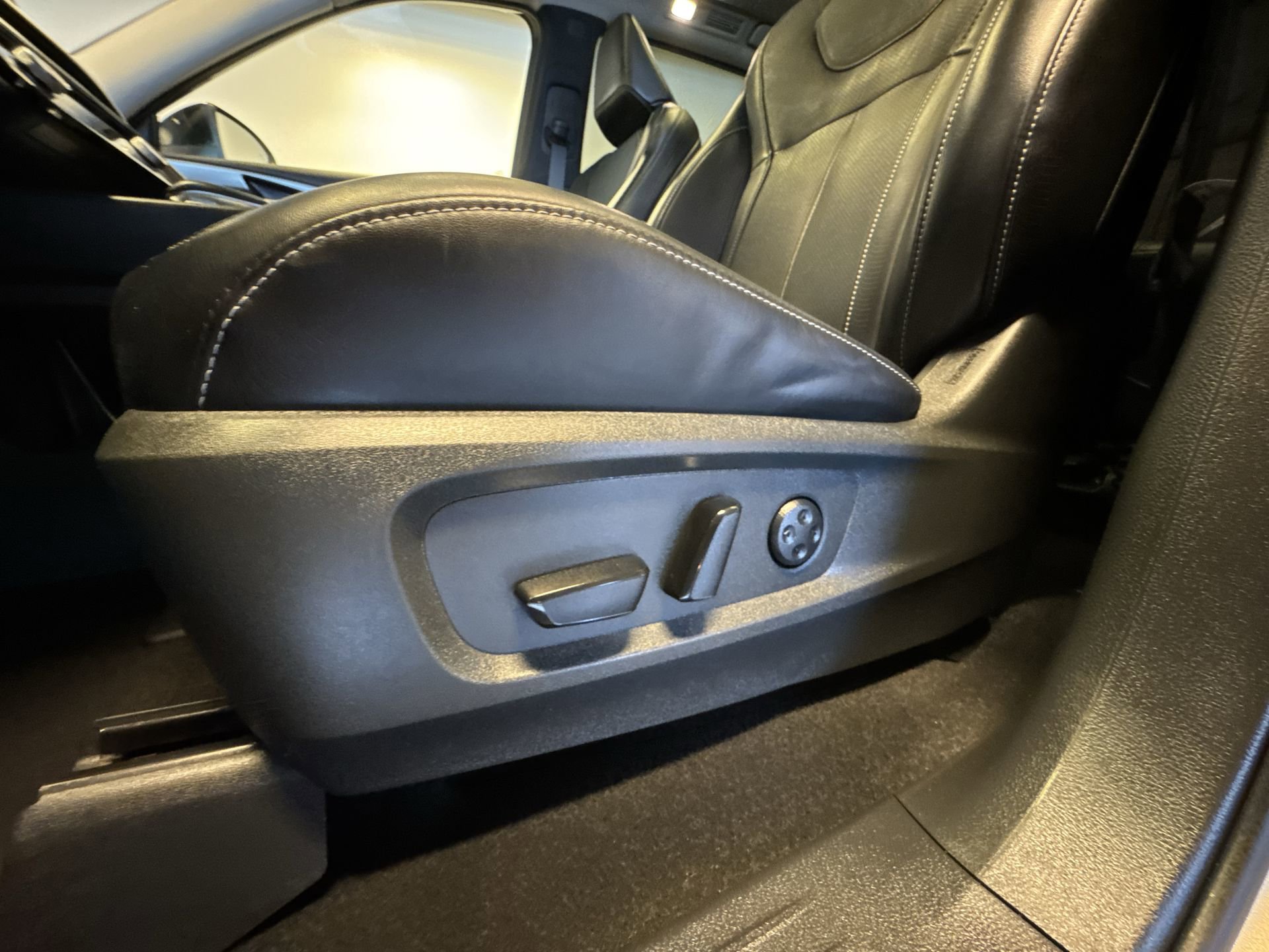 Certified 2023 INFINITI QX60 Luxe AWD/4WD image 12