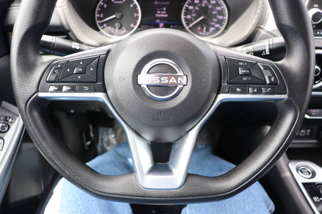 Used 2024 Nissan Sentra SV FWD image 26