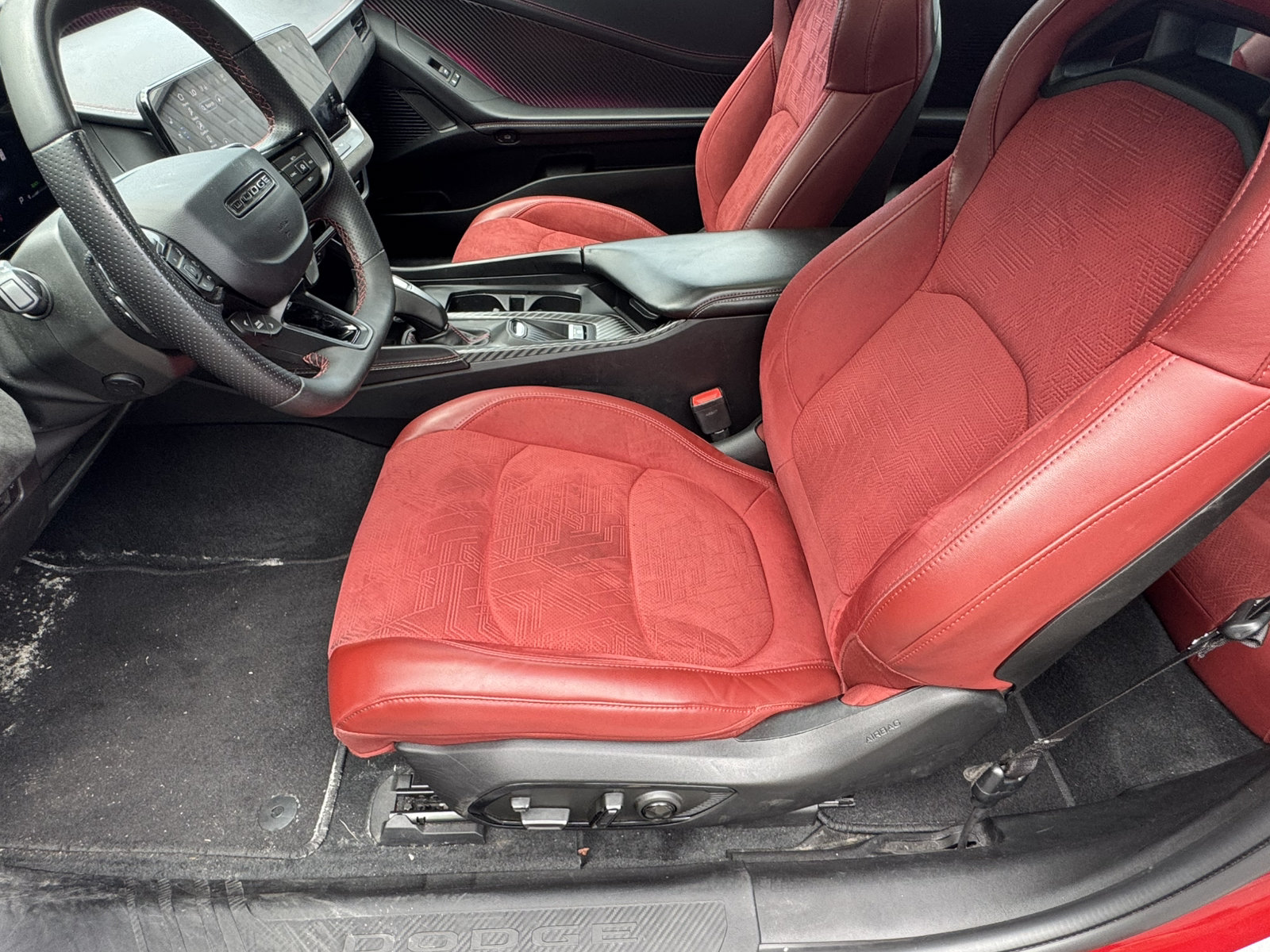 Used 2025 Dodge Charger Daytona Scat Pack w/ Track Pack AWD/4WD image 9