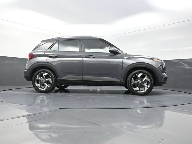 New 2026 Hyundai Venue SEL FWD image 37