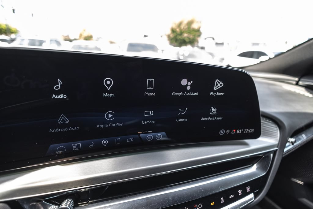 Used 2024 Cadillac Lyriq Luxury RWD image 11