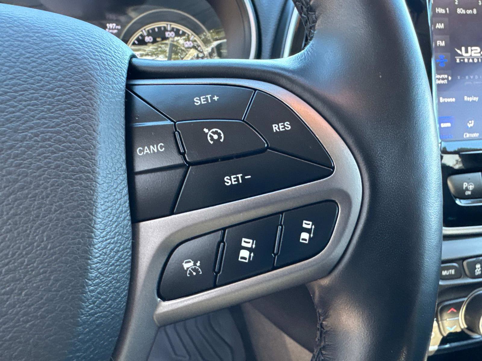 Certified 2021 Jeep Cherokee Limited w/ Elite Package image 31