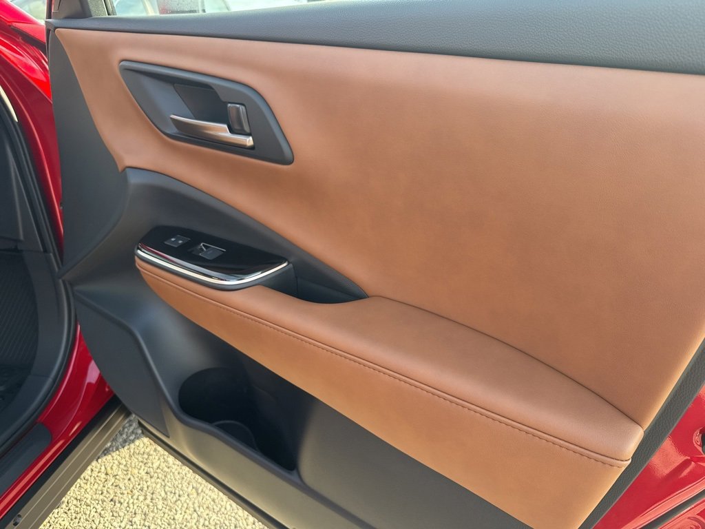 New 2025 Toyota Crown Signia image 7