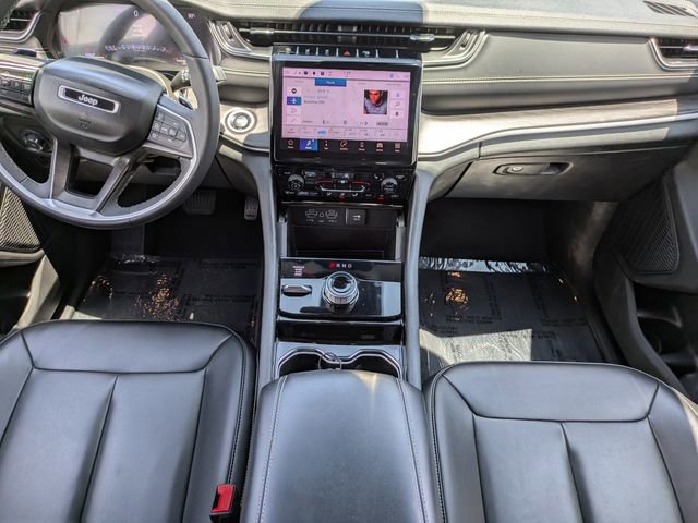 Used 2023 Jeep Grand Cherokee L Limited image 18