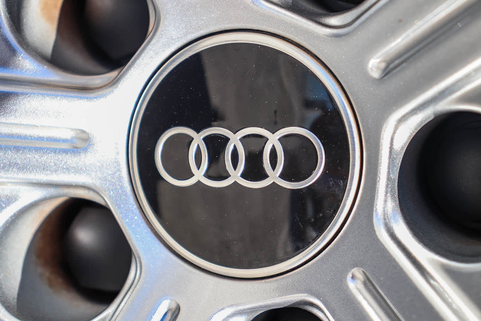 Used 2025 Audi RS 6 performance w/ Matte Carbon Package image 14