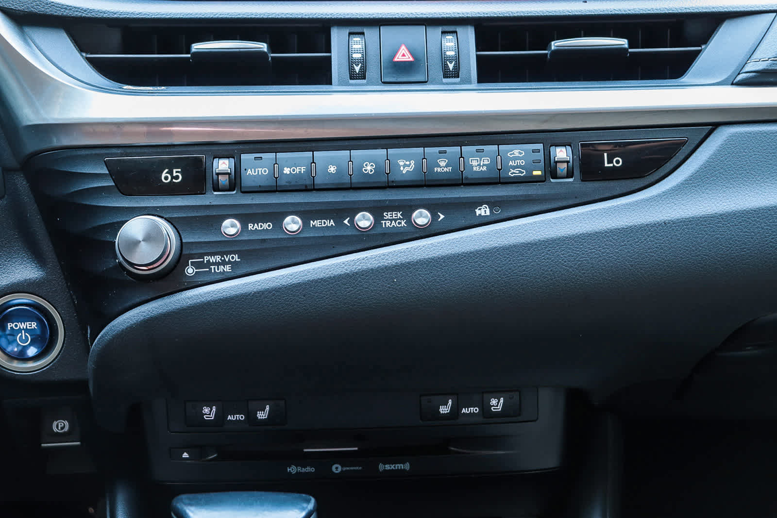 Used 2021 Lexus ES 300h w/ Premium Package image 16