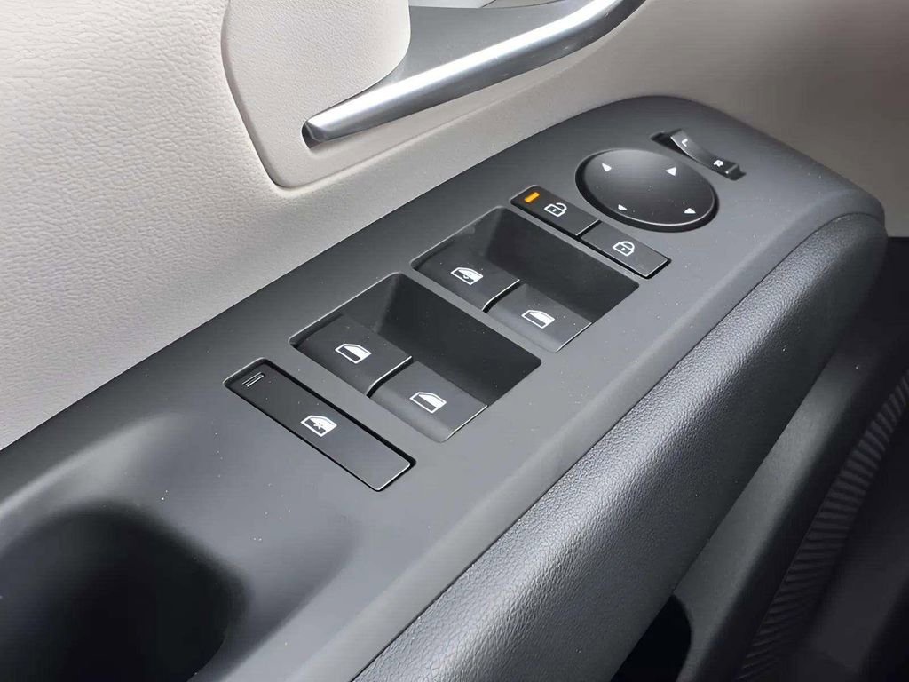 New 2026 Hyundai Tucson SE FWD image 13