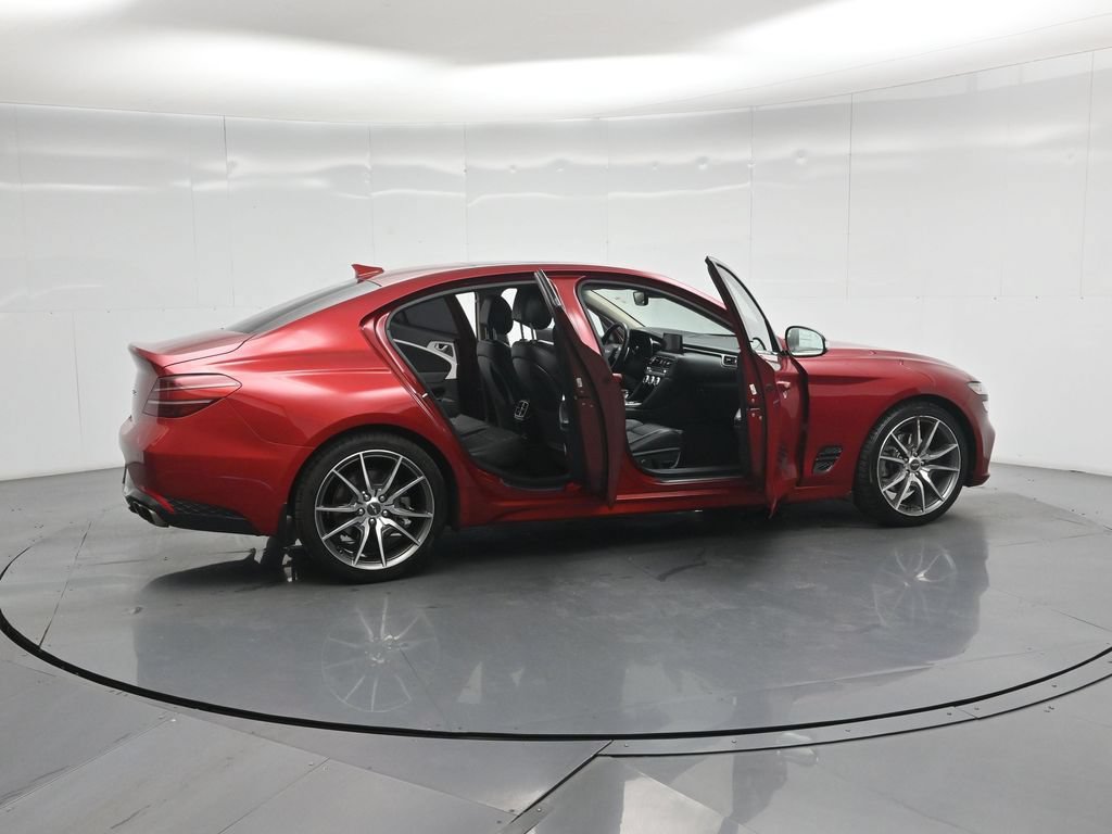 Used 2022 Genesis G70 2.0T w/ Prestige Package RWD image 4