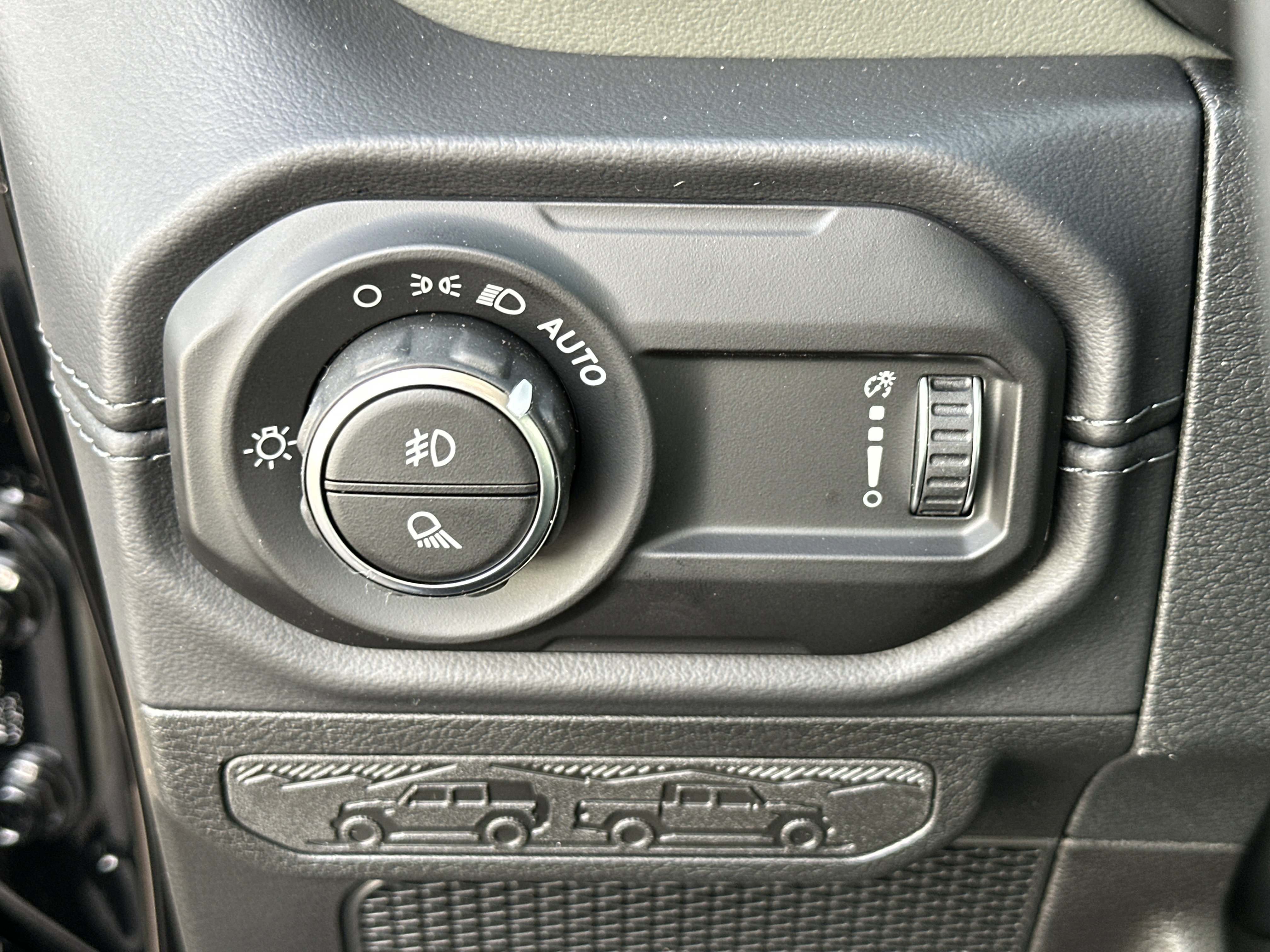 New 2026 Jeep Gladiator Mojave image 12