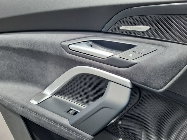 New 2026 Audi SQ5 Premium Plus AWD/4WD image 15