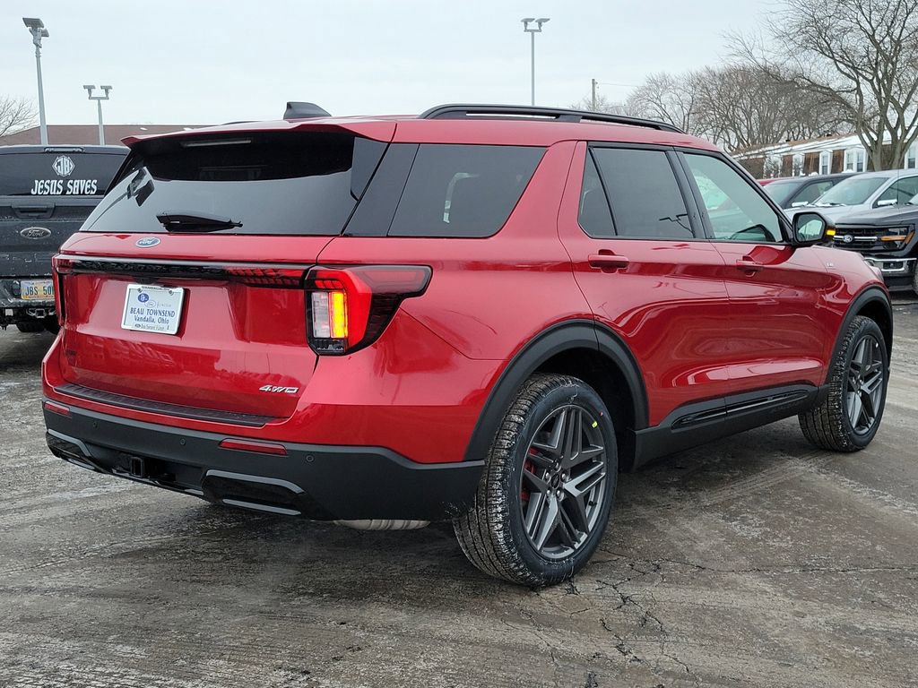 New 2026 Ford Explorer ST-Line w/ ST-Line Street Pack image 4