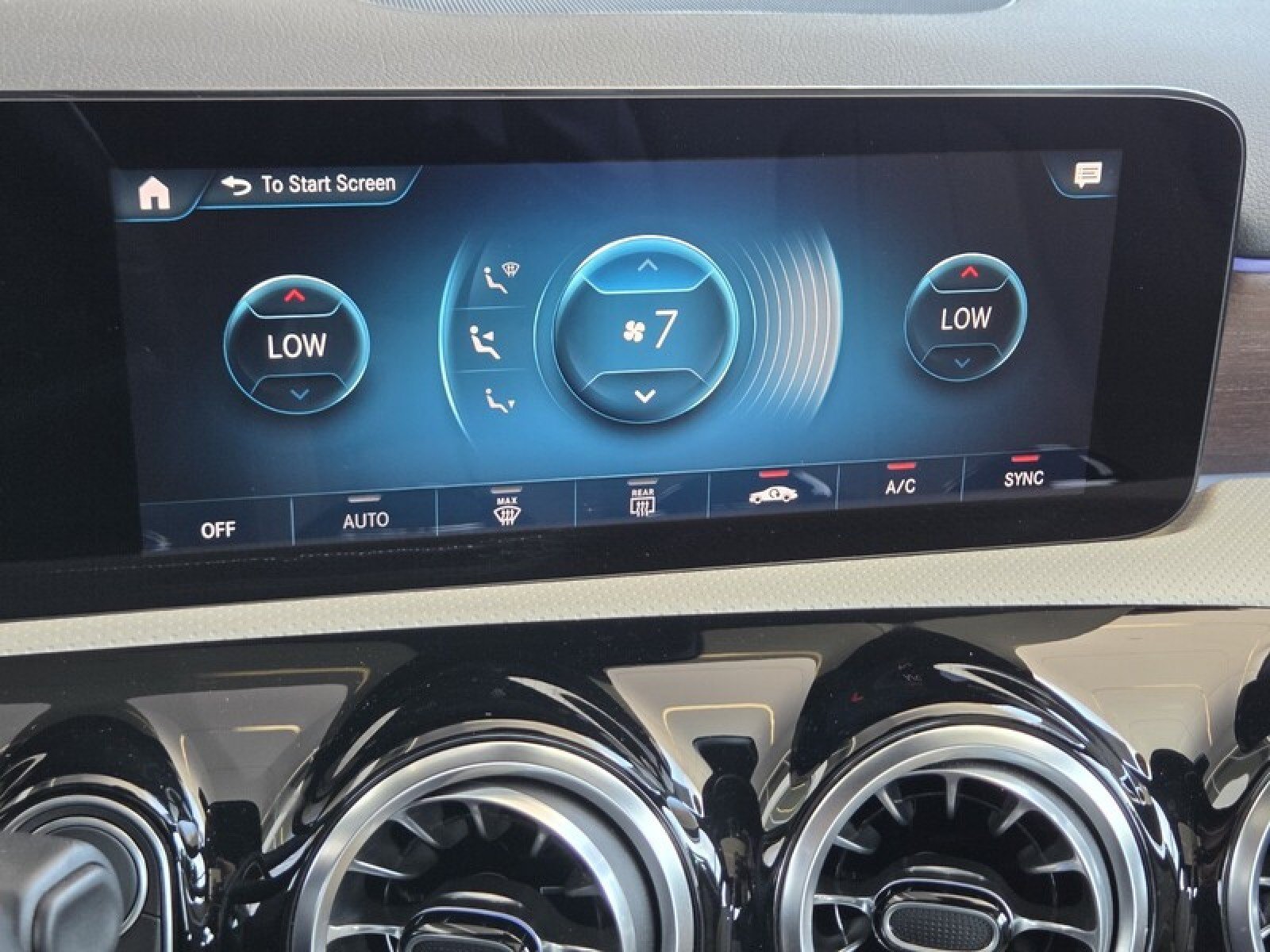 Certified 2022 Mercedes-Benz A 220 image 32