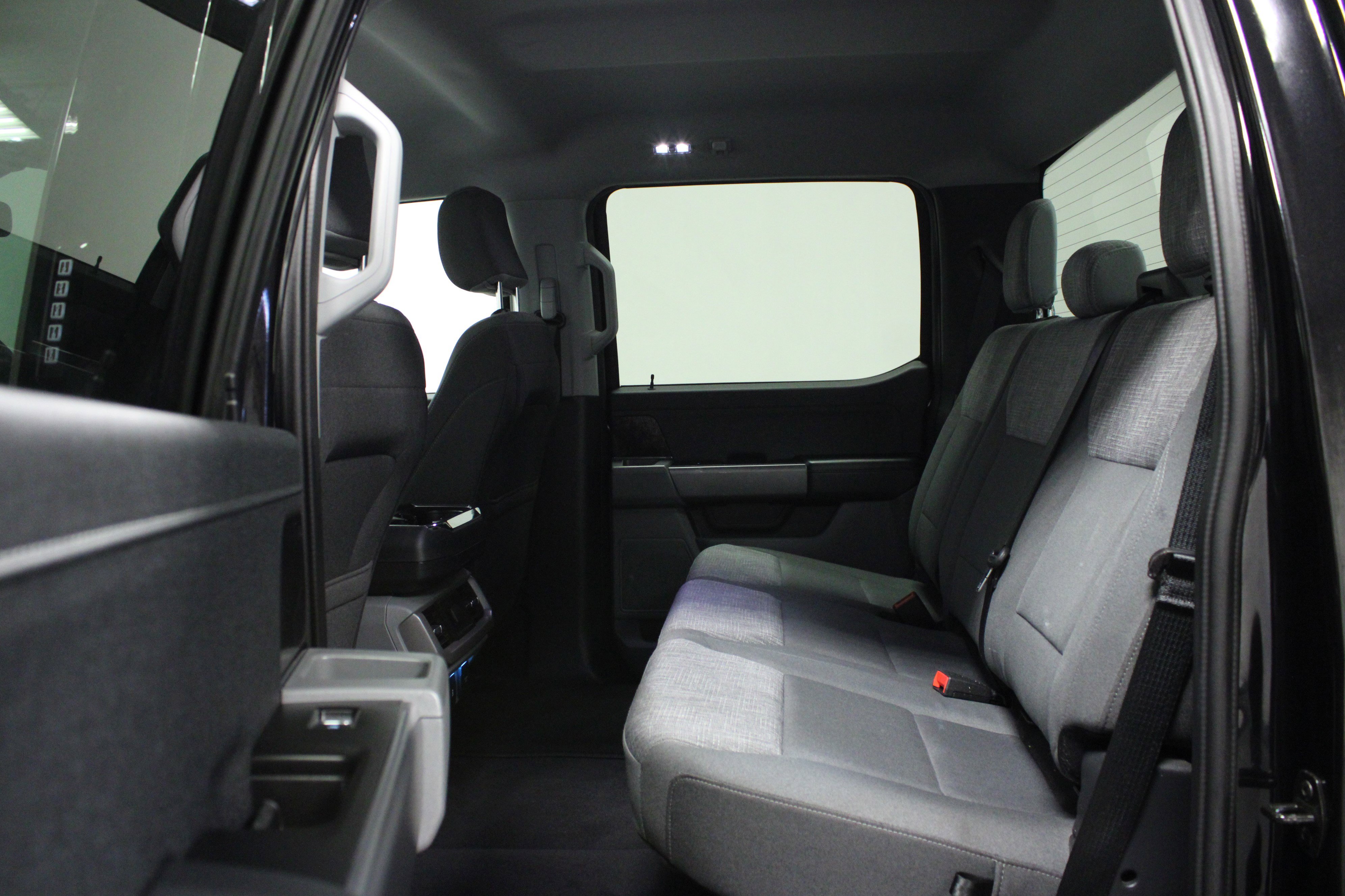 Used 2023 Ford F150 Lightning XLT image 13