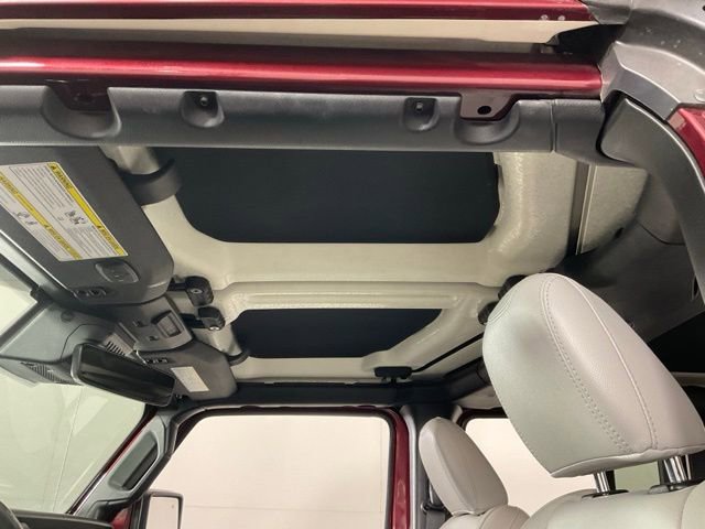 Used 2021 Jeep Gladiator Overland image 25