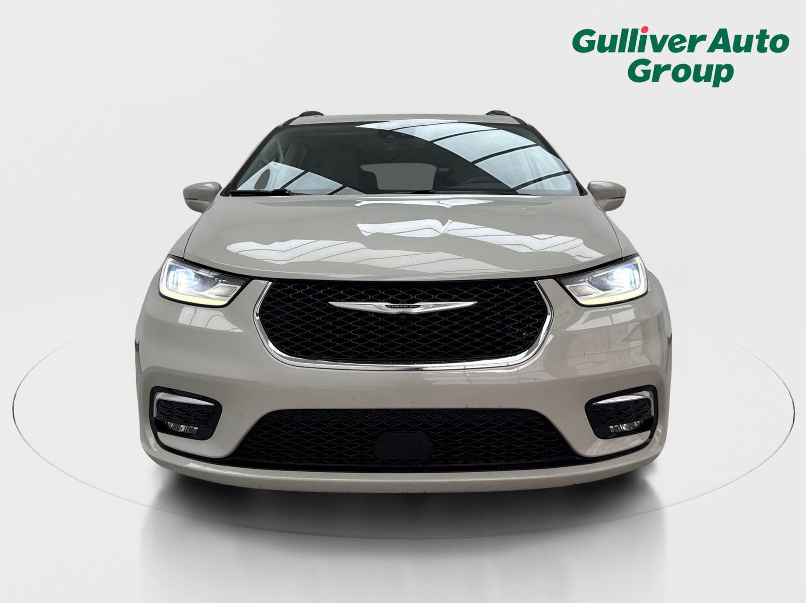Used 2021 Chrysler Pacifica Touring FWD image 14