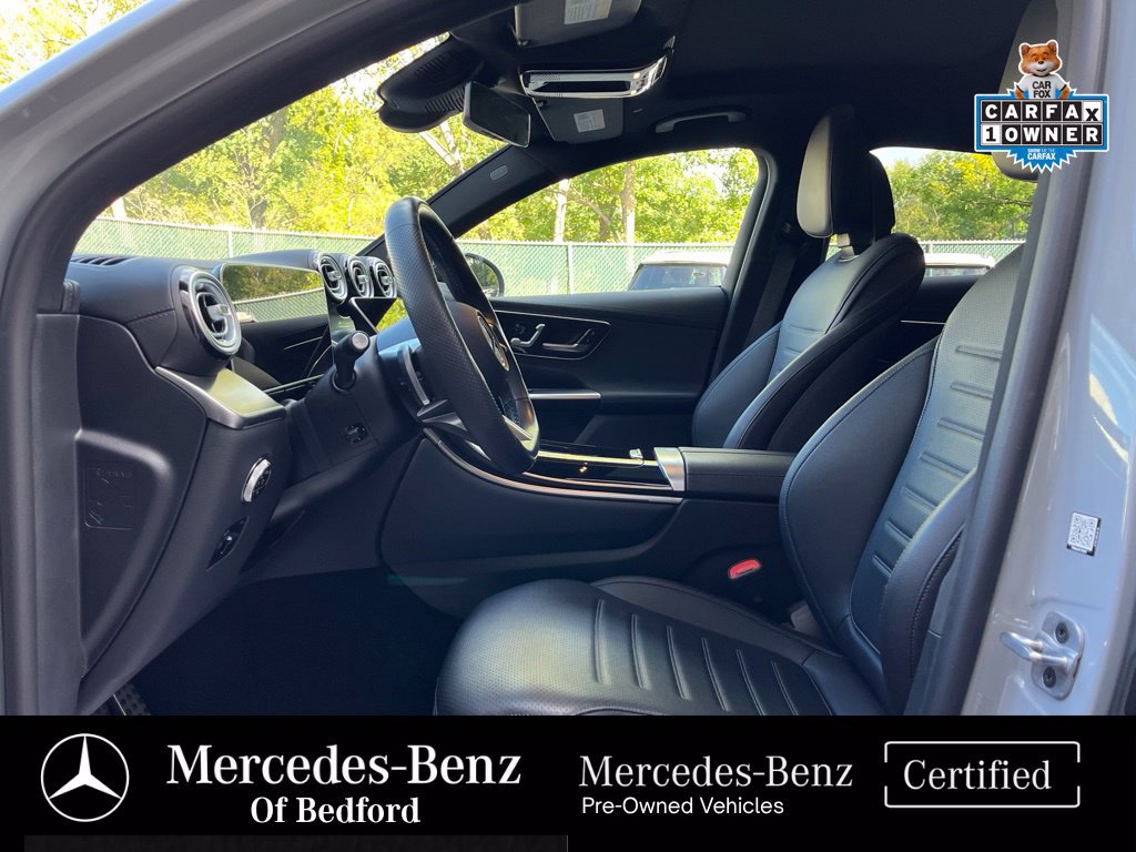 Used 2025 Mercedes-Benz GLC 300 4MATIC image 12