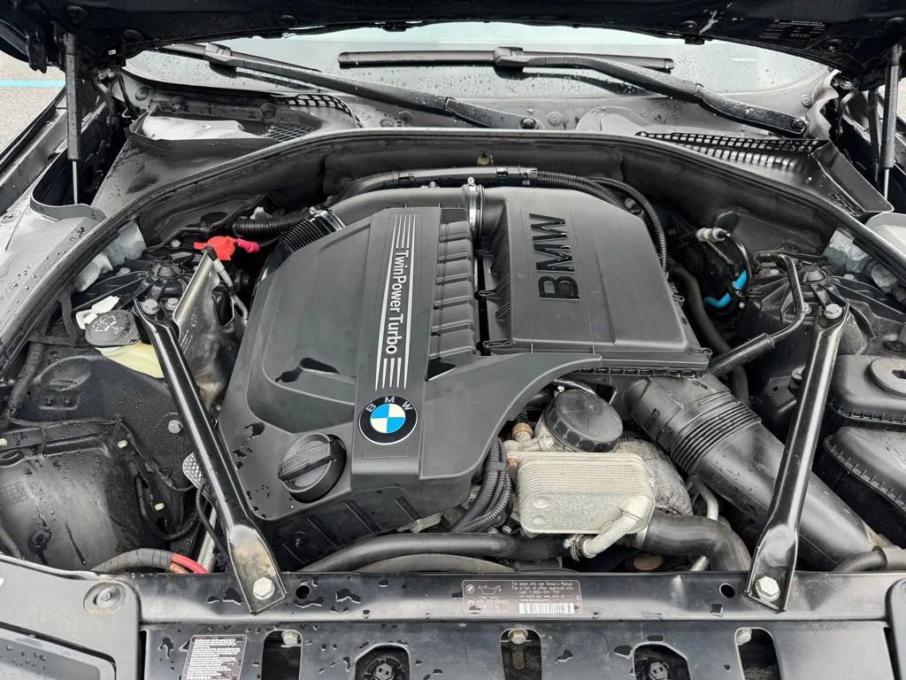 Used 2012 BMW 535i xDrive Sedan AWD/4WD image 11