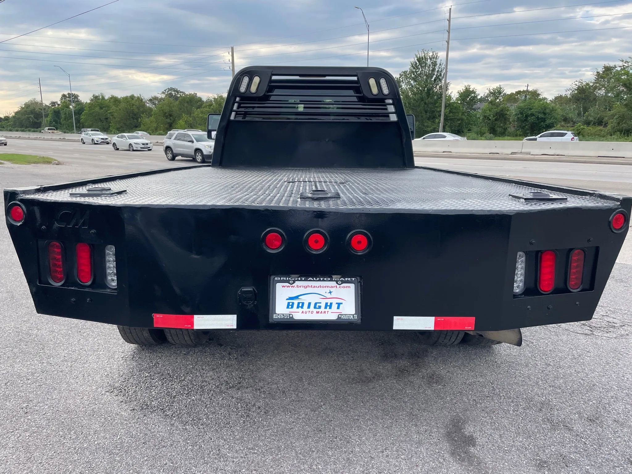 Used 2012 Ford F450 XL w/ XL Value Pkg image 3