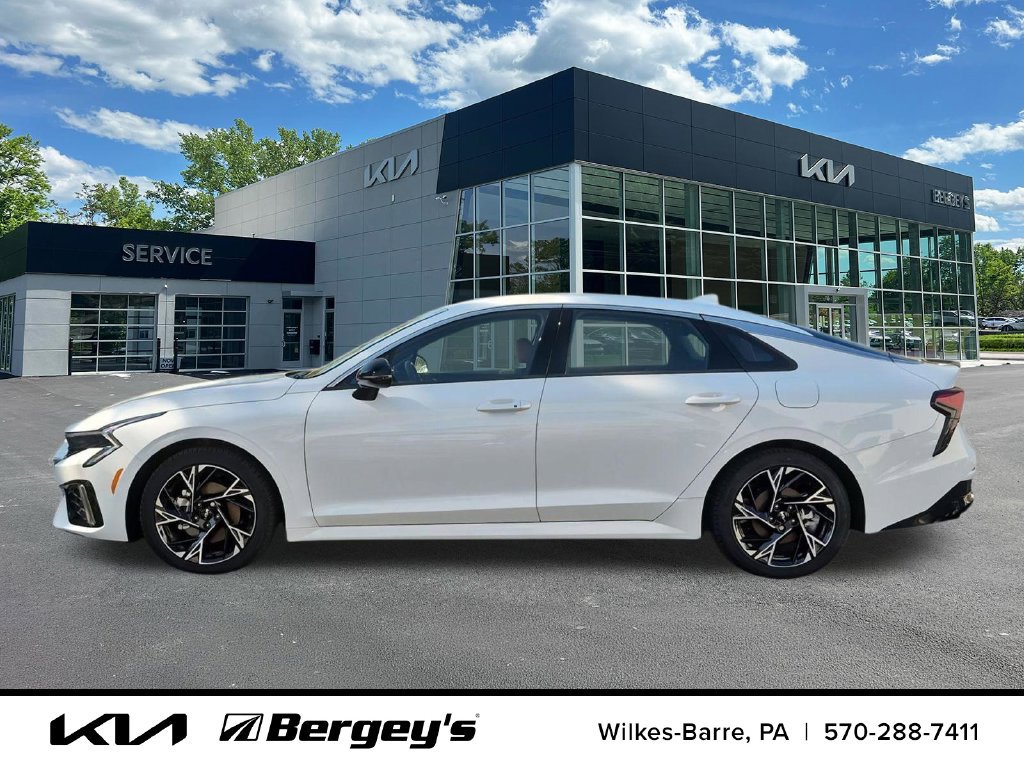Certified 2026 Kia K5 GT-Line w/ GT-Line Red Interior Package AWD/4WD image 17