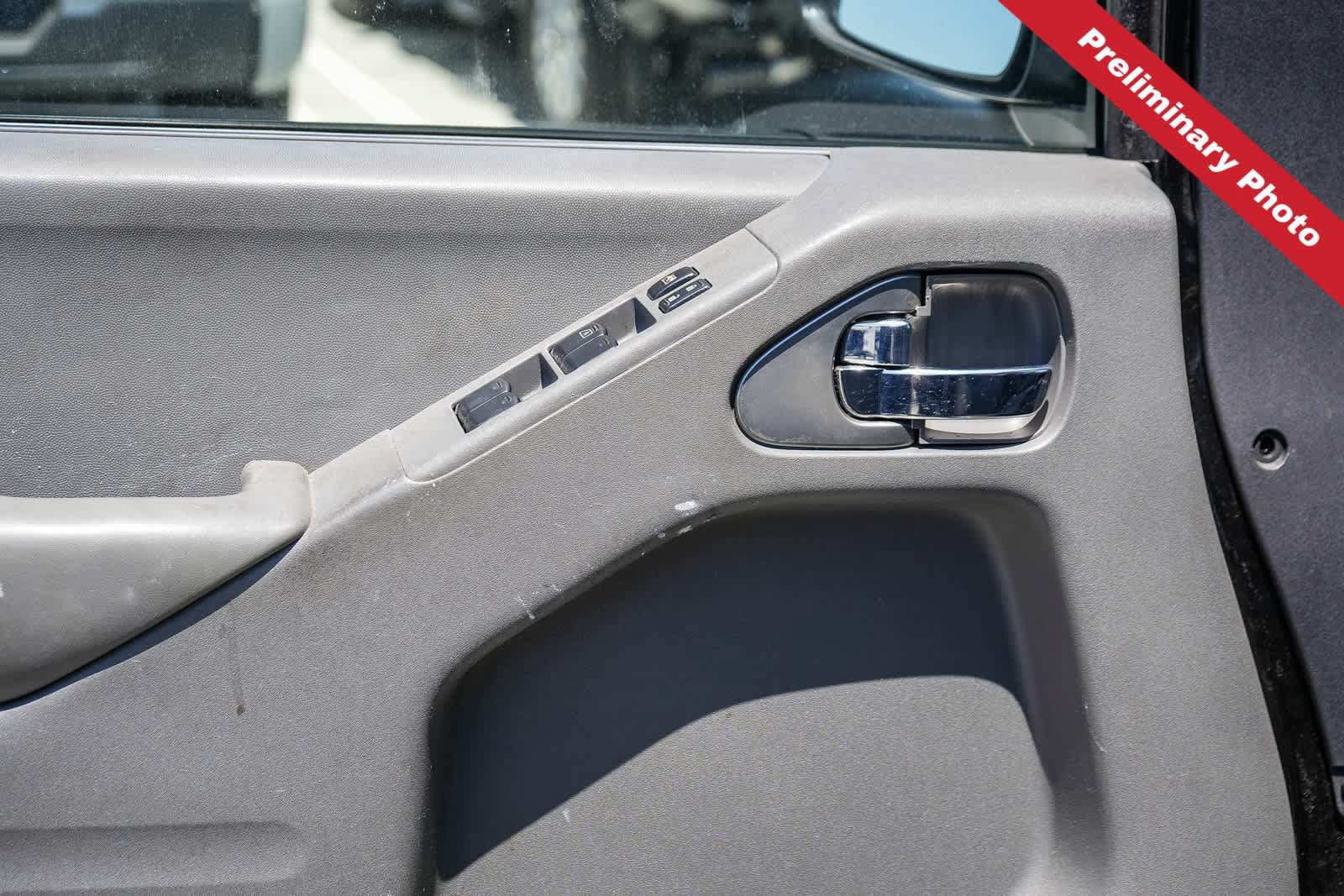 Used 2018 Nissan Frontier SV w/ Value Truck Package RWD image 16