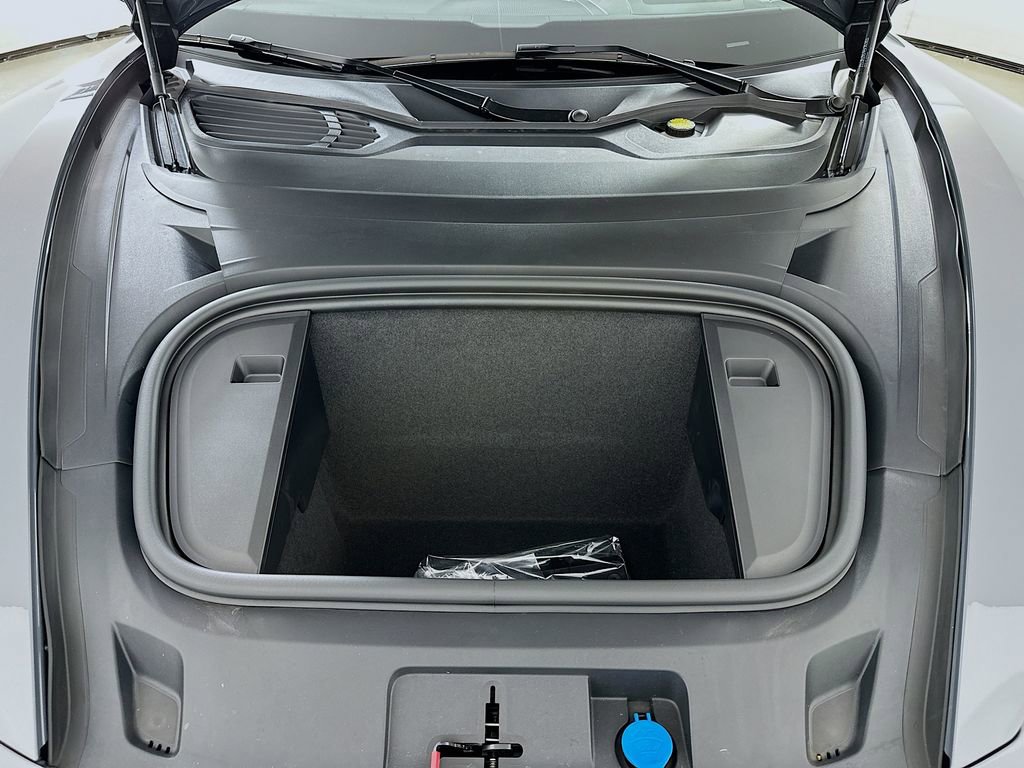 New 2025 Porsche Taycan image 32