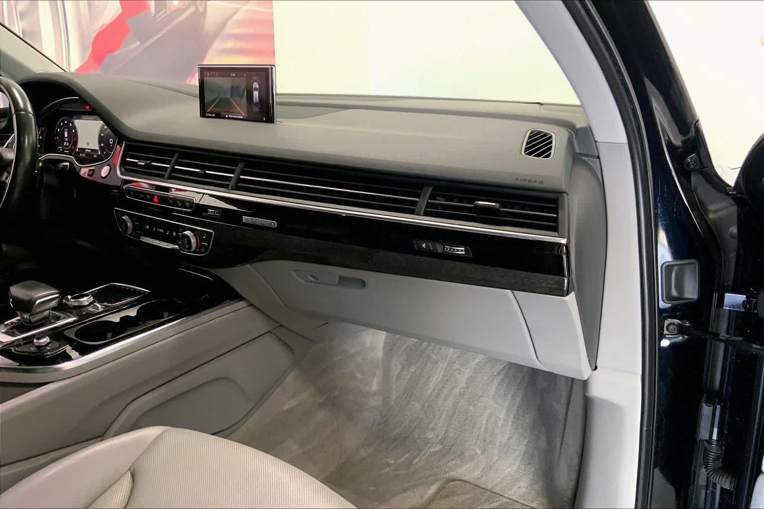Used 2018 Audi Q7 3.0T Prestige AWD/4WD image 19