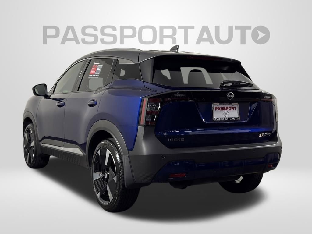Certified 2025 Nissan Kicks SR AWD/4WD image 9
