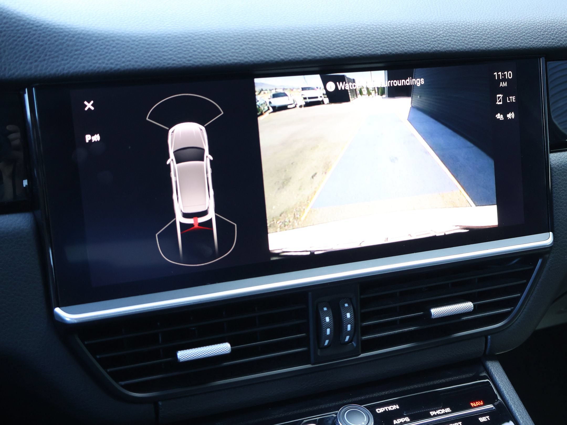 Used 2022 Porsche Cayenne AWD/4WD image 19
