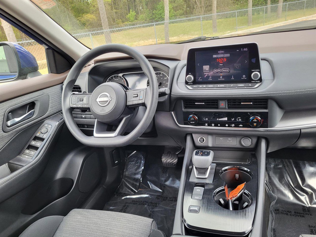 Used 2023 Nissan Rogue SV image 15