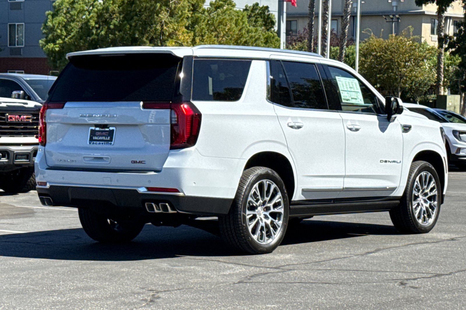 New 2026 GMC Yukon Denali w/ Denali Reserve Package AWD/4WD image 5