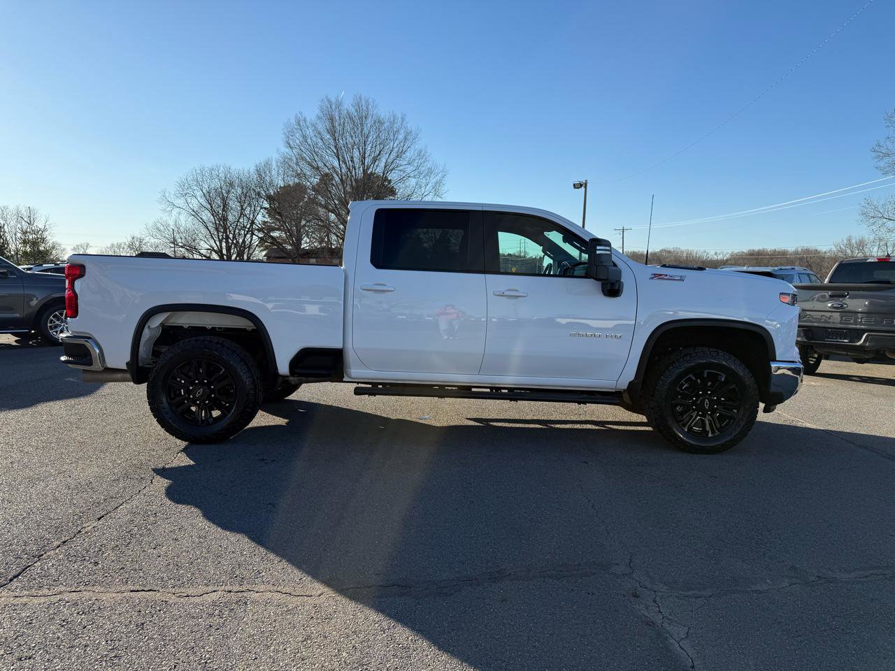 Used 2025 Chevrolet Silverado 2500 LT w/ Convenience Package image 7