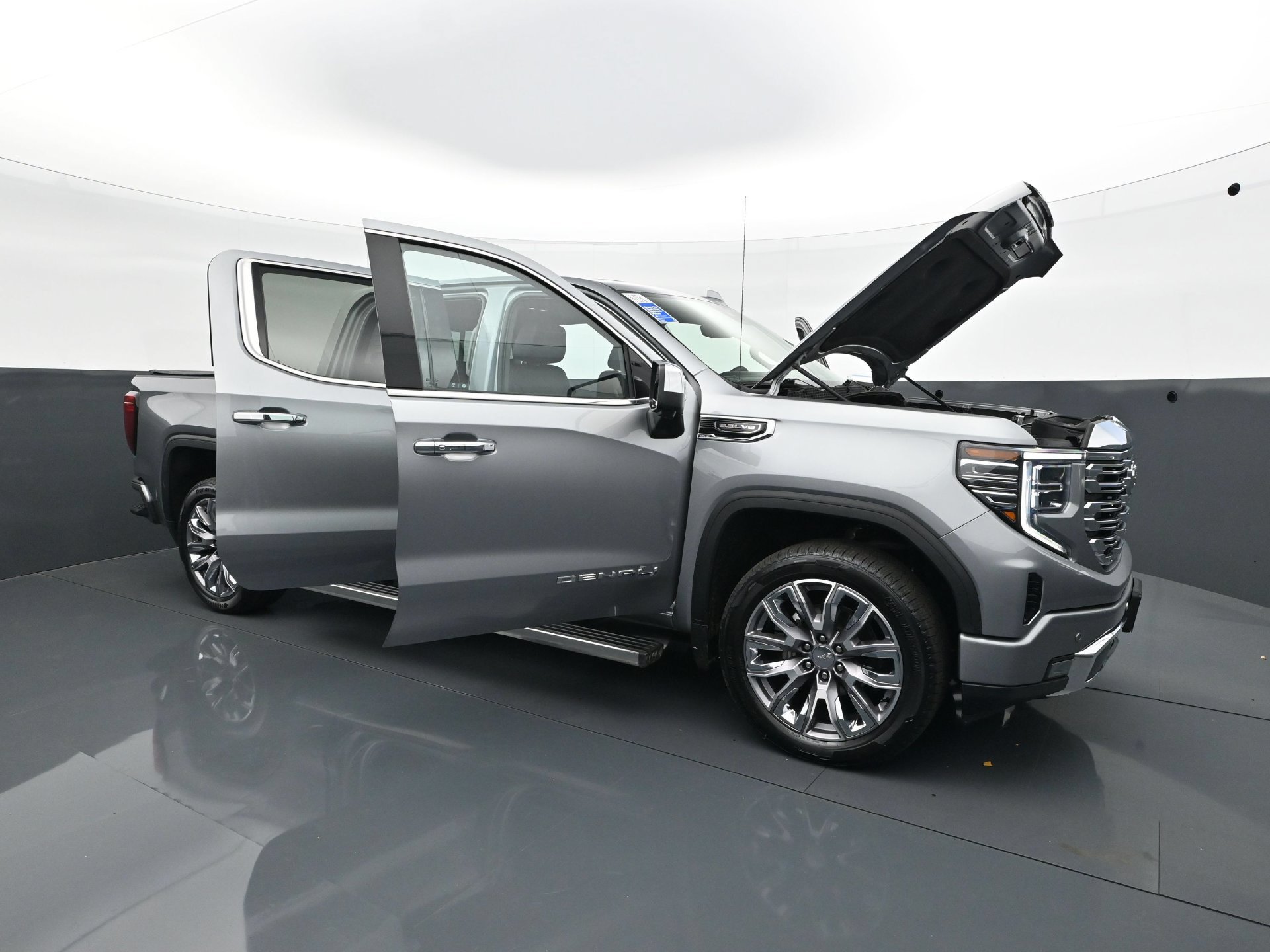Used 2023 GMC Sierra 1500 Denali w/ Denali Reserve Package AWD/4WD image 34