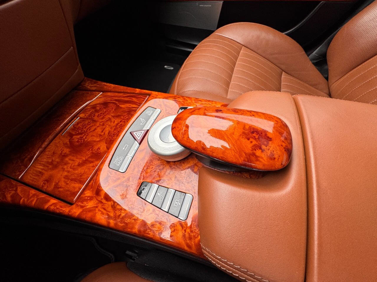 Used 2011 Mercedes-Benz S 600 image 28