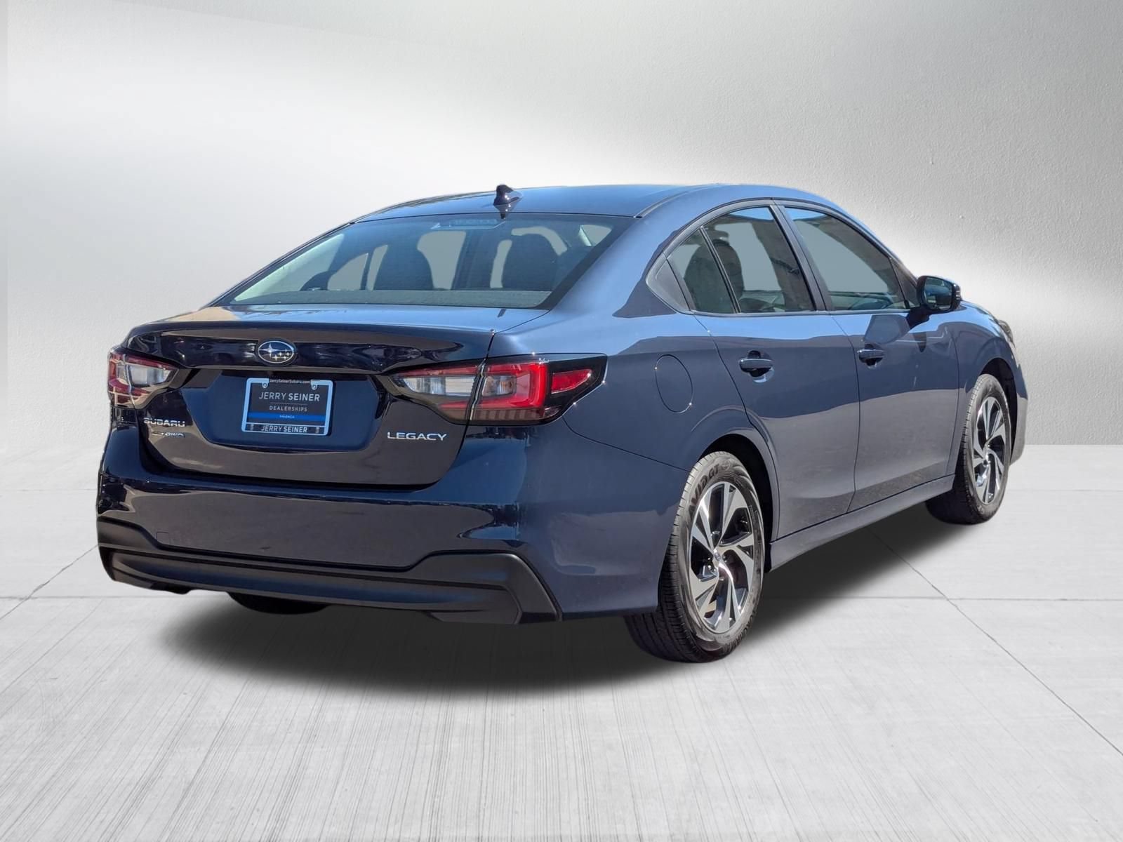 Used 2025 Subaru Legacy Premium AWD/4WD image 5