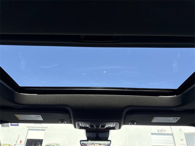 Used 2024 GMC Sierra 2500 AT4 w/ AT4 Premium Plus Package image 18