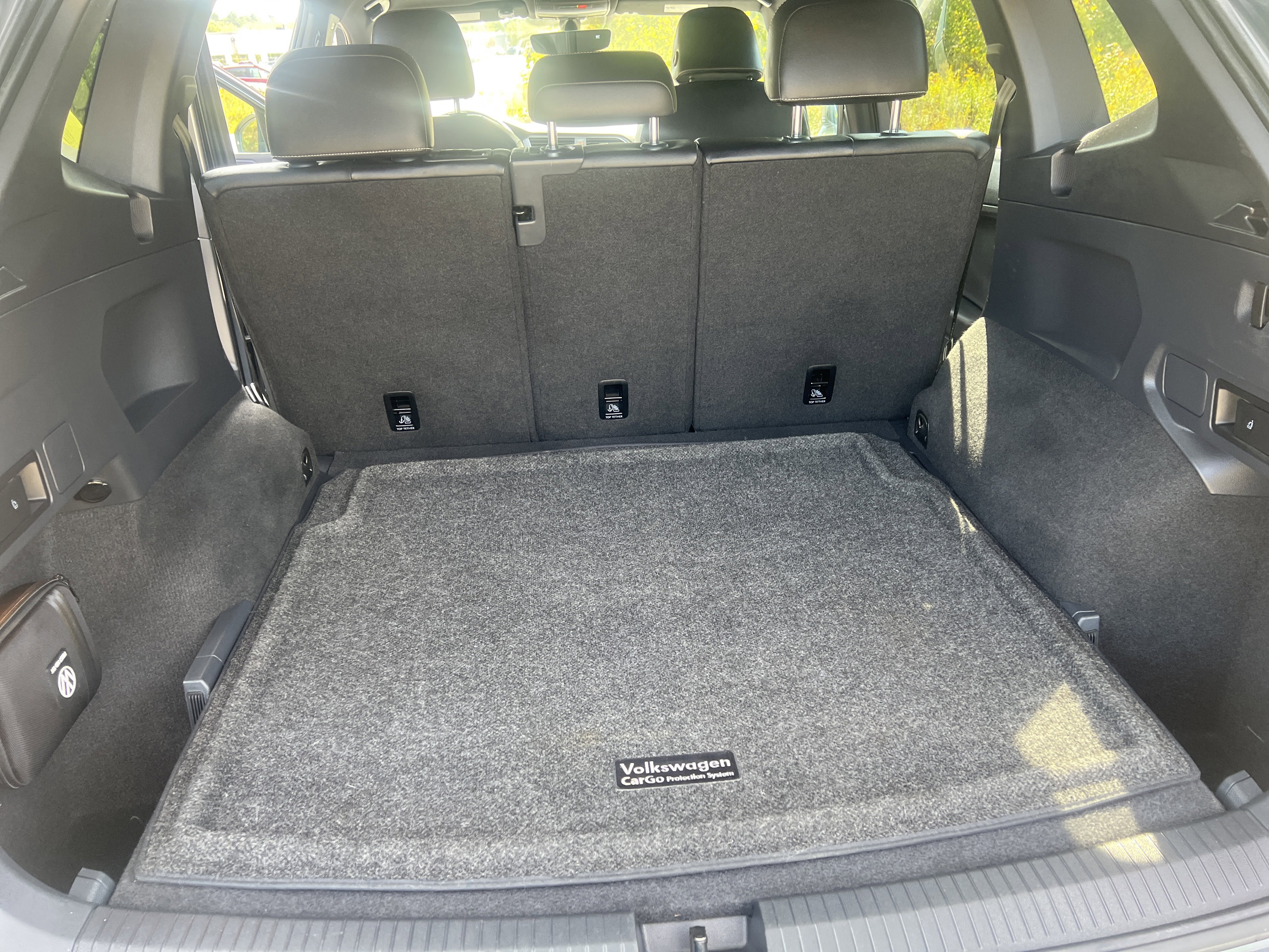 Used 2021 Volkswagen Tiguan SE R-Line image 17