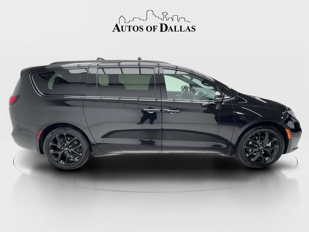 Used 2025 Chrysler Pacifica Limited FWD image 6