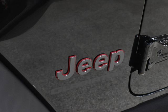 Certified 2020 Jeep Gladiator Rubicon w/ Cold Weather Group image 32