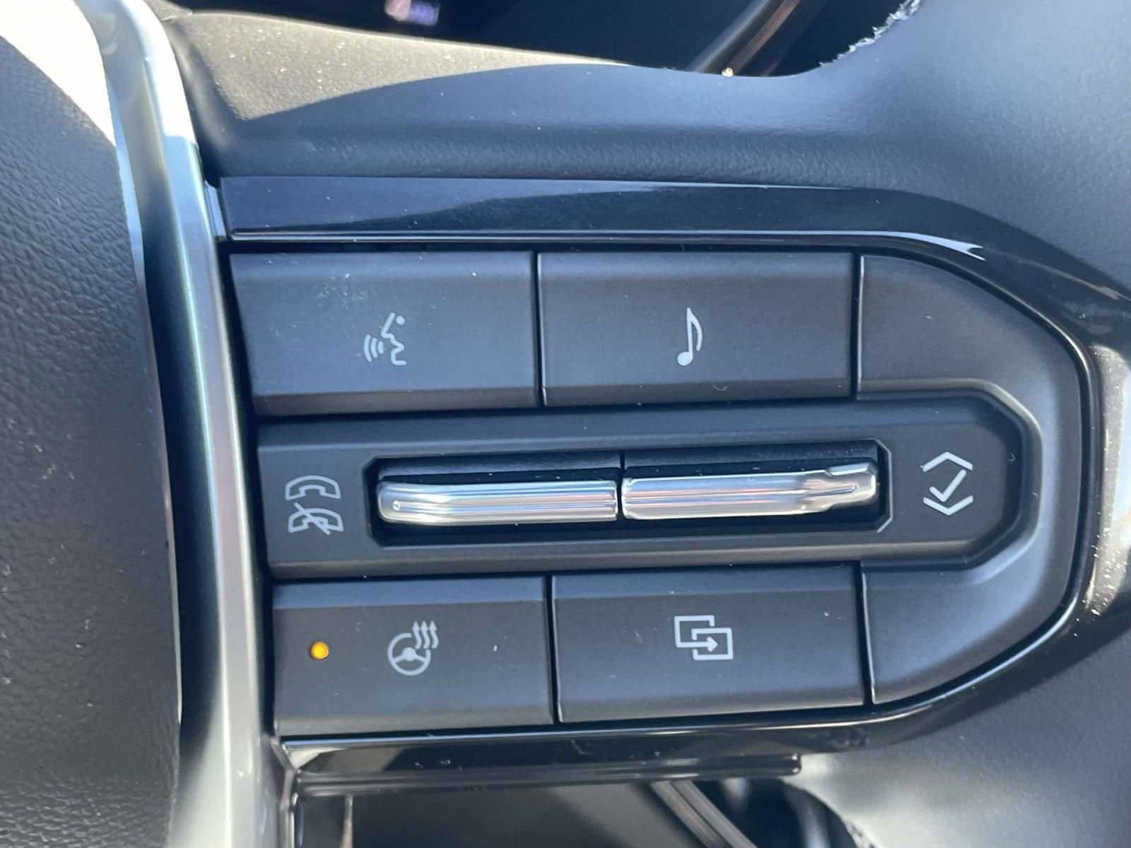 New 2026 Chevrolet Colorado ZR2 AWD/4WD image 15