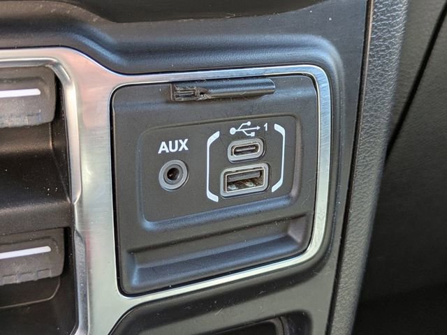 Used 2022 Jeep Wrangler Unlimited Sport AWD/4WD image 23