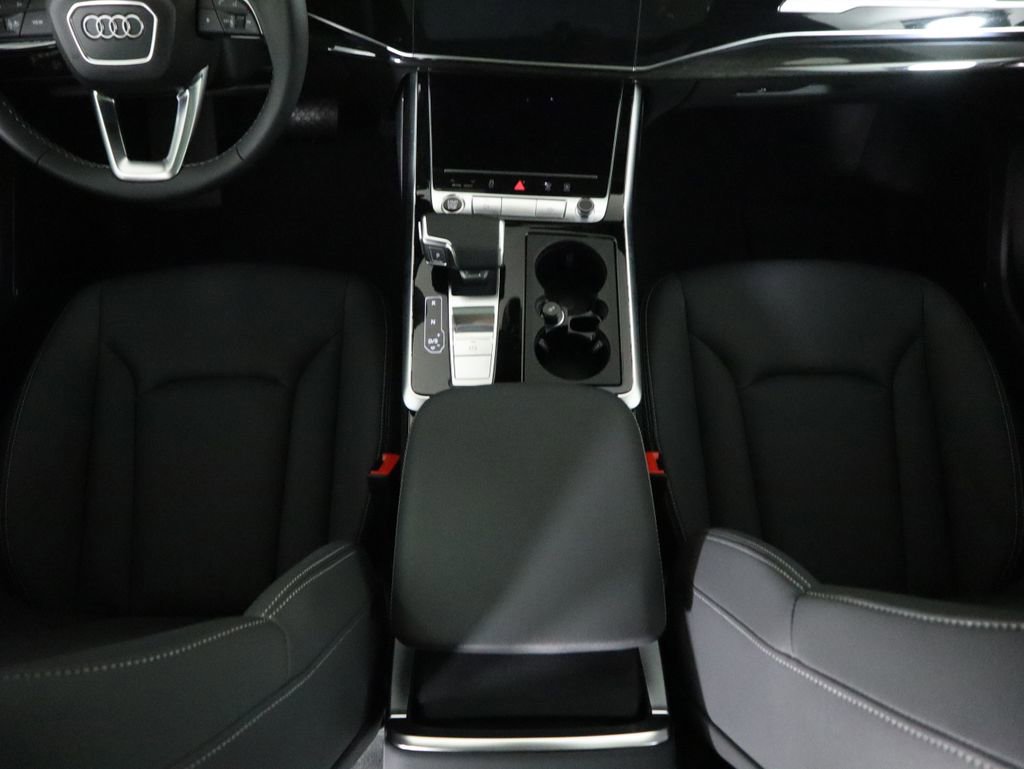 New 2025 Audi Q8 Premium Plus image 18