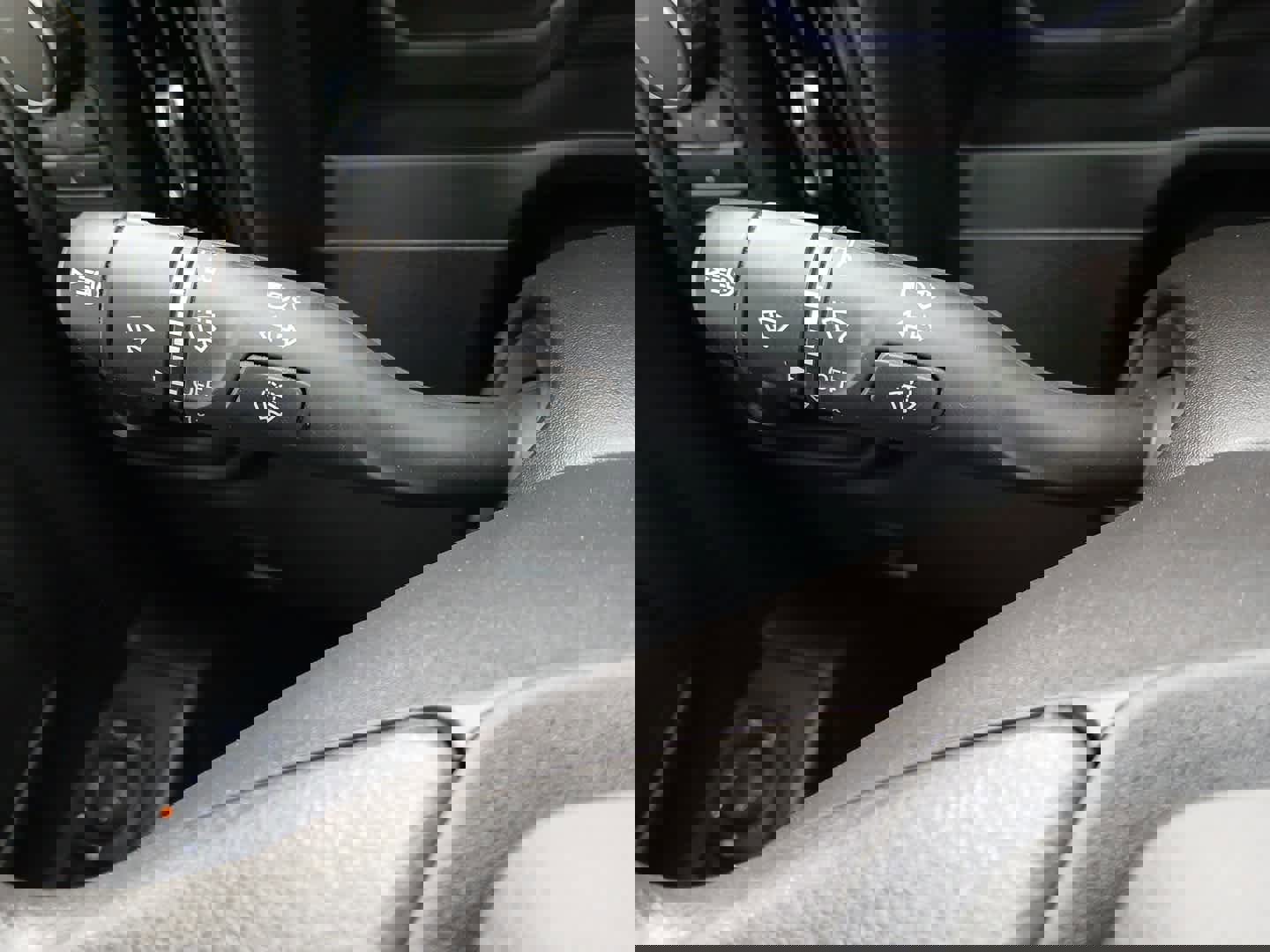 Used 2024 Chevrolet Silverado 2500 Custom w/ Custom Convenience Package image 28