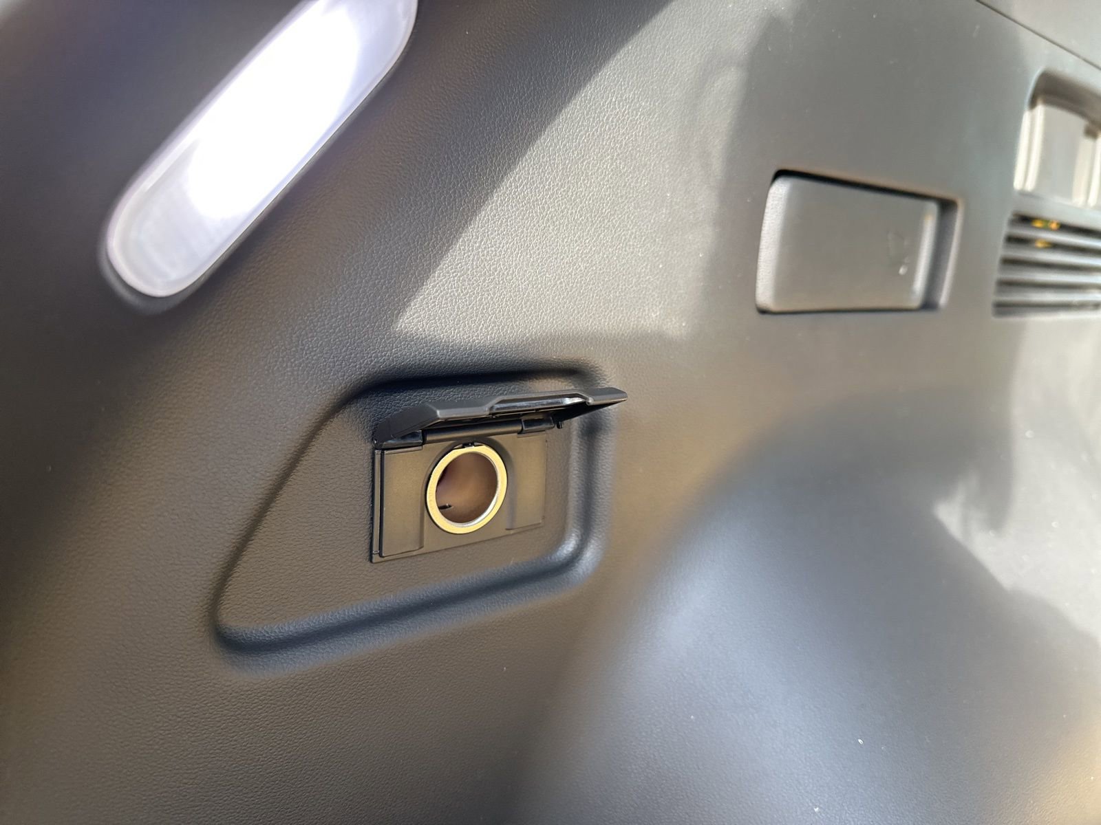 New 2026 Hyundai Tucson Blue SE image 23