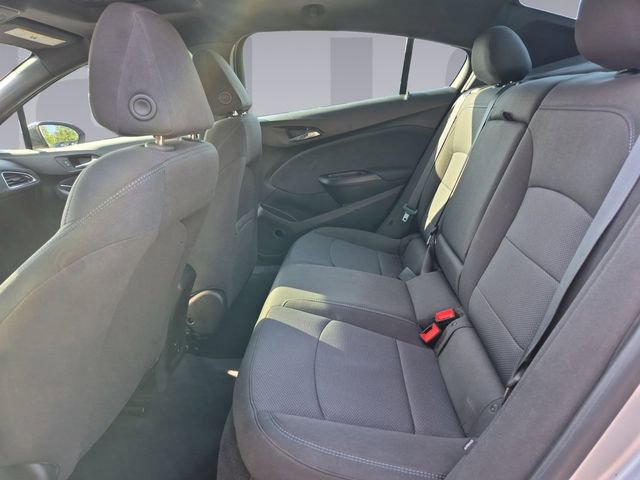 Used 2018 Chevrolet Cruze LT w/ Sun And Sound Package image 16