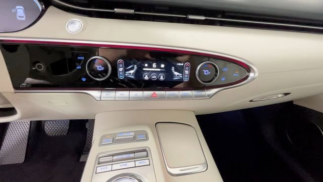 Used 2024 Genesis Electrified GV70 AWD/4WD image 29