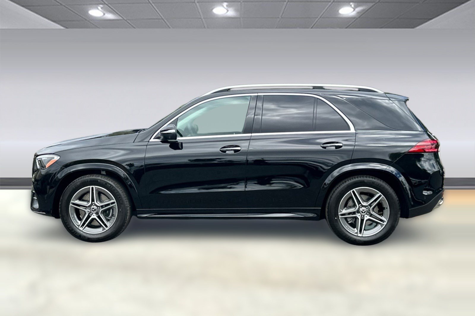 New 2026 Mercedes-Benz GLE 450 4MATIC image 2